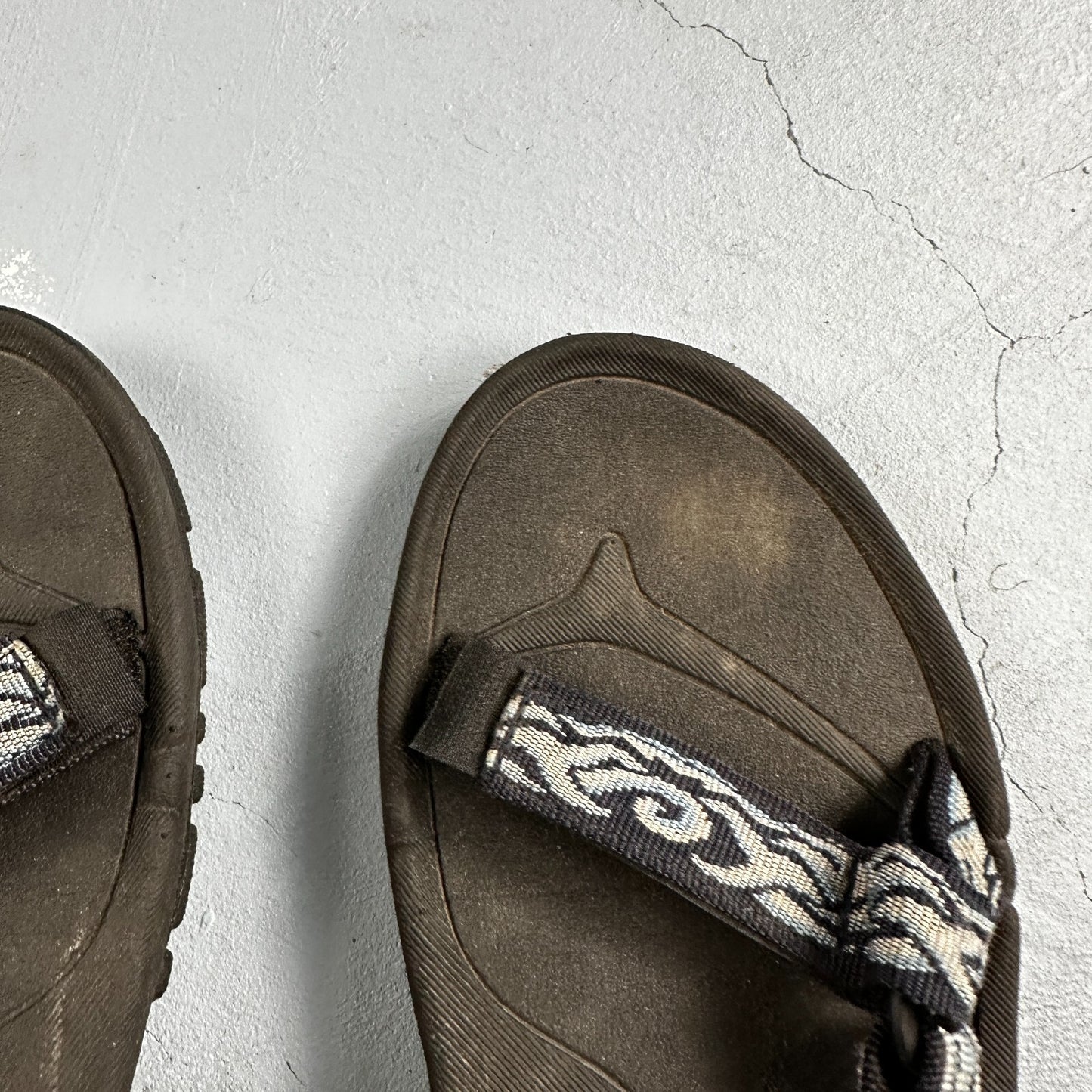 Teva Original Men’s Hiking Water Sandals 6404 White Stripes - Size 9 VTG