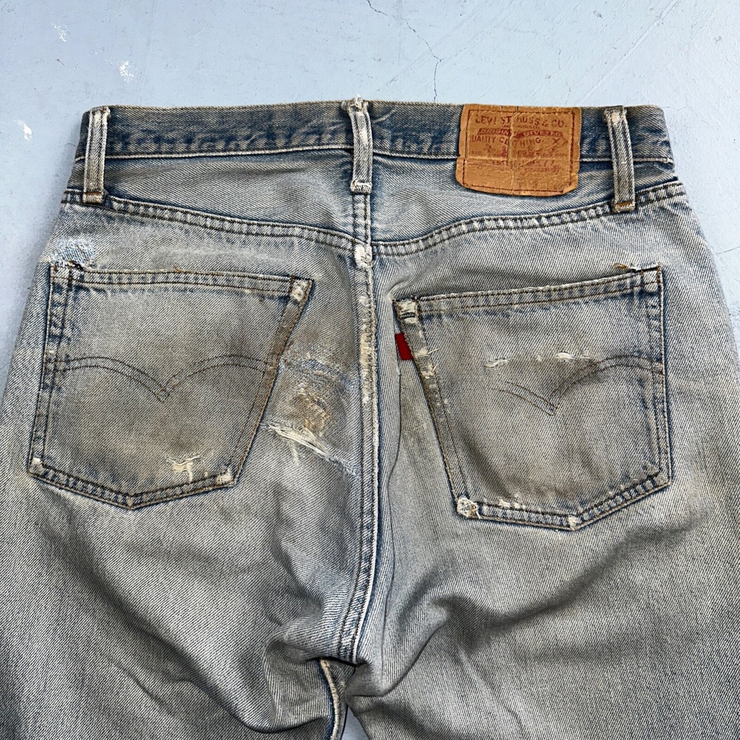 Levis 501 Vintage 80s Redline Selvedge USA XX Jeans Light Wash Thrashed Ac 29x26