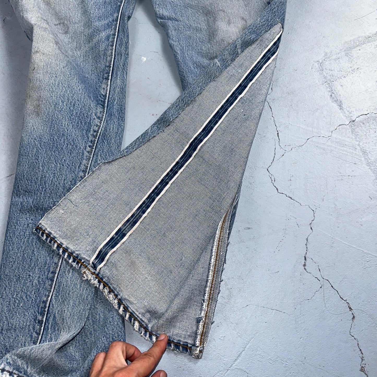 Levis 501 Vintage 80s Redline Selvedge USA XX Jeans Light Wash 36x36 Act 33x32