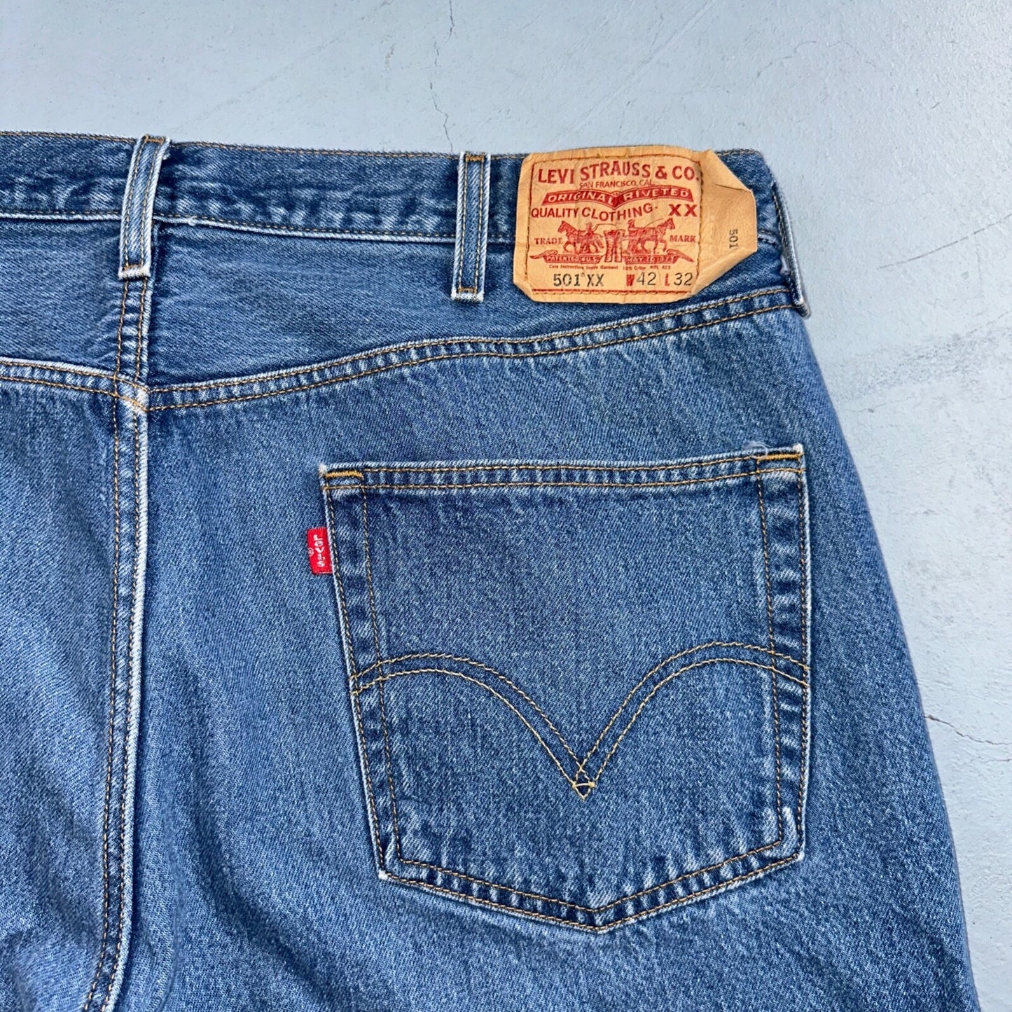 Levis 501 Vintage Y2K XX Straight Leg Jeans Blue Med Wash 42x32 Act 38x28