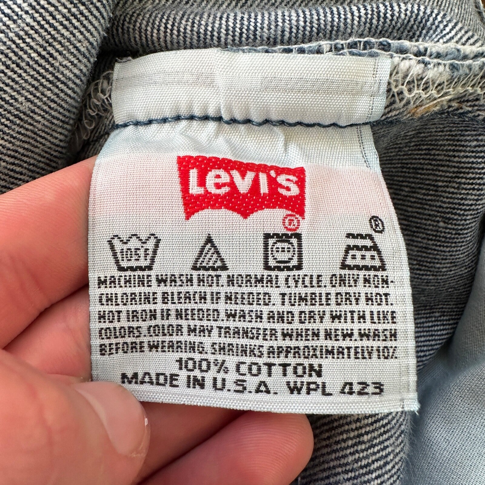VTG Levis 501 XX Button Fly 90s USA Jeans Denim Straight Capri 34x30 Act 32x25