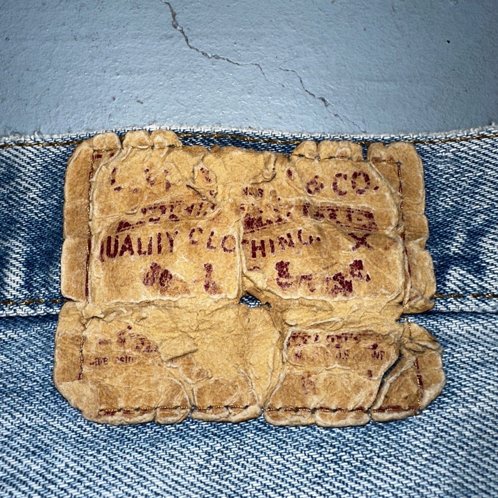 Levis 501 Vintage 80s USA XX Straight Leg Jeans Blue Light Wash Thrash Act 27x28