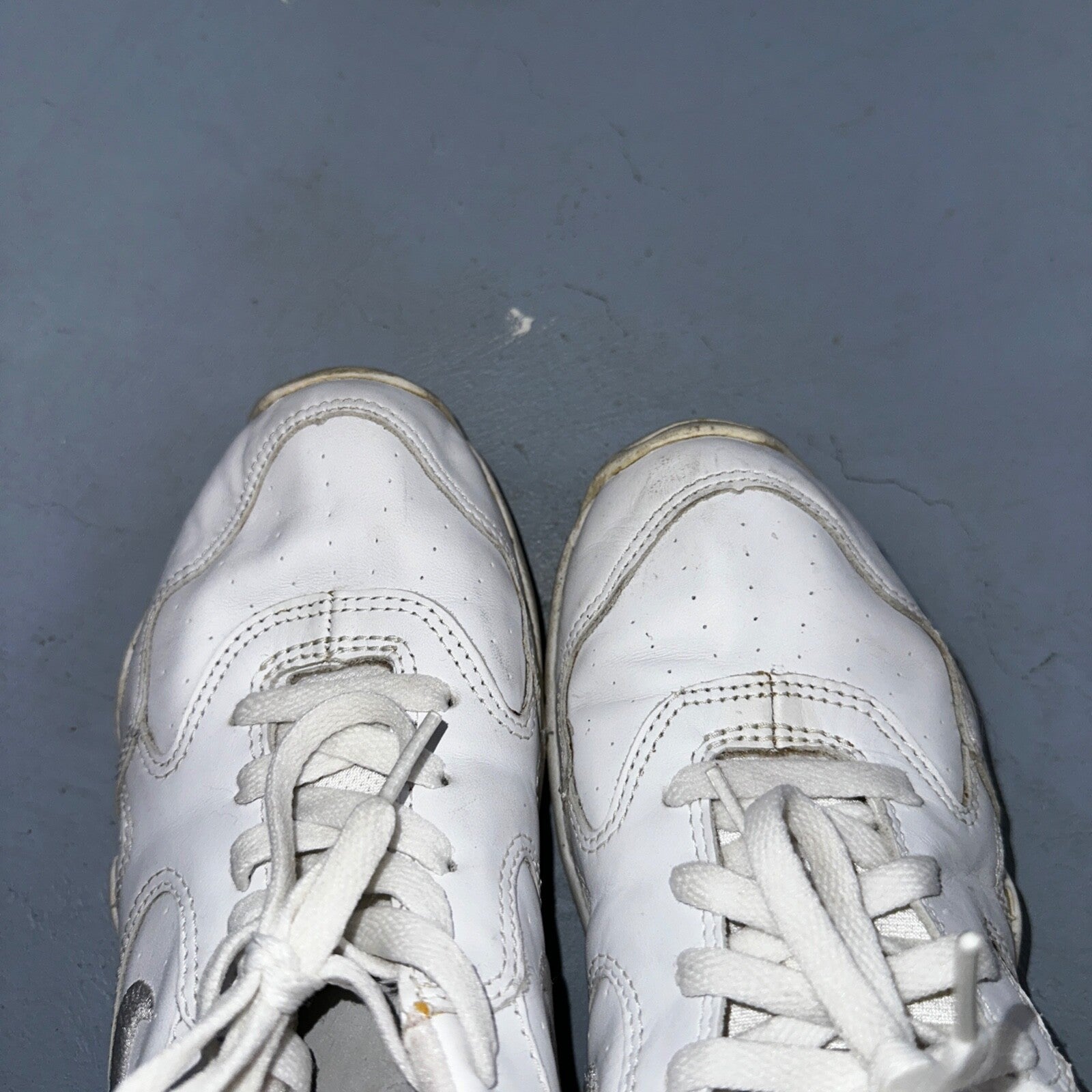 Vintage Nike Walker Airliner White Grey Y2K Dad Shoes Women’s SZ 8.5 174119-101