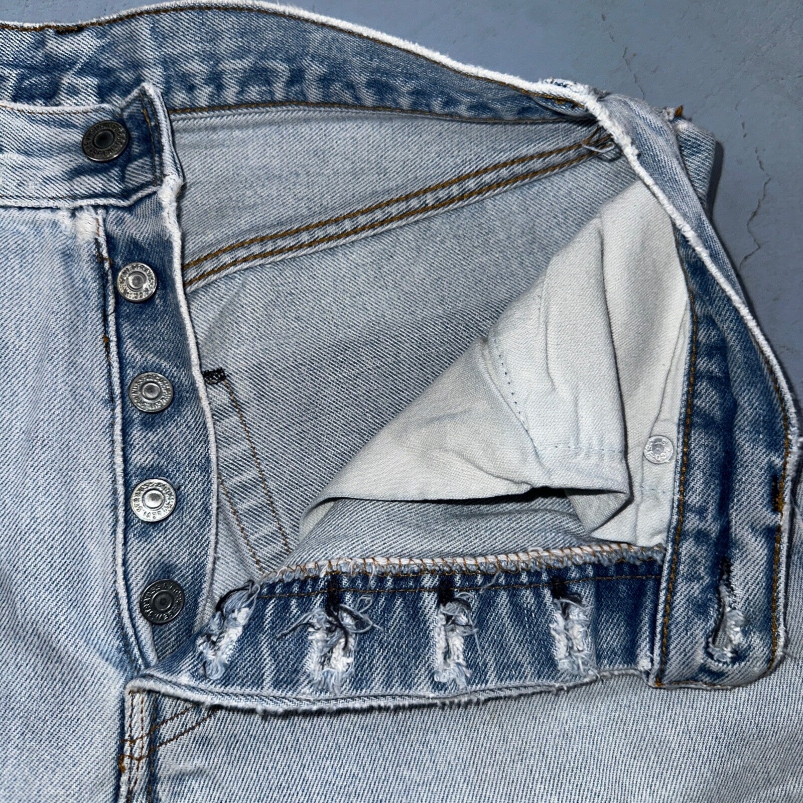 Levis 501 Vintage 80s Redline Selvedge USA XX Jeans Light Wash 66 Act 28x31