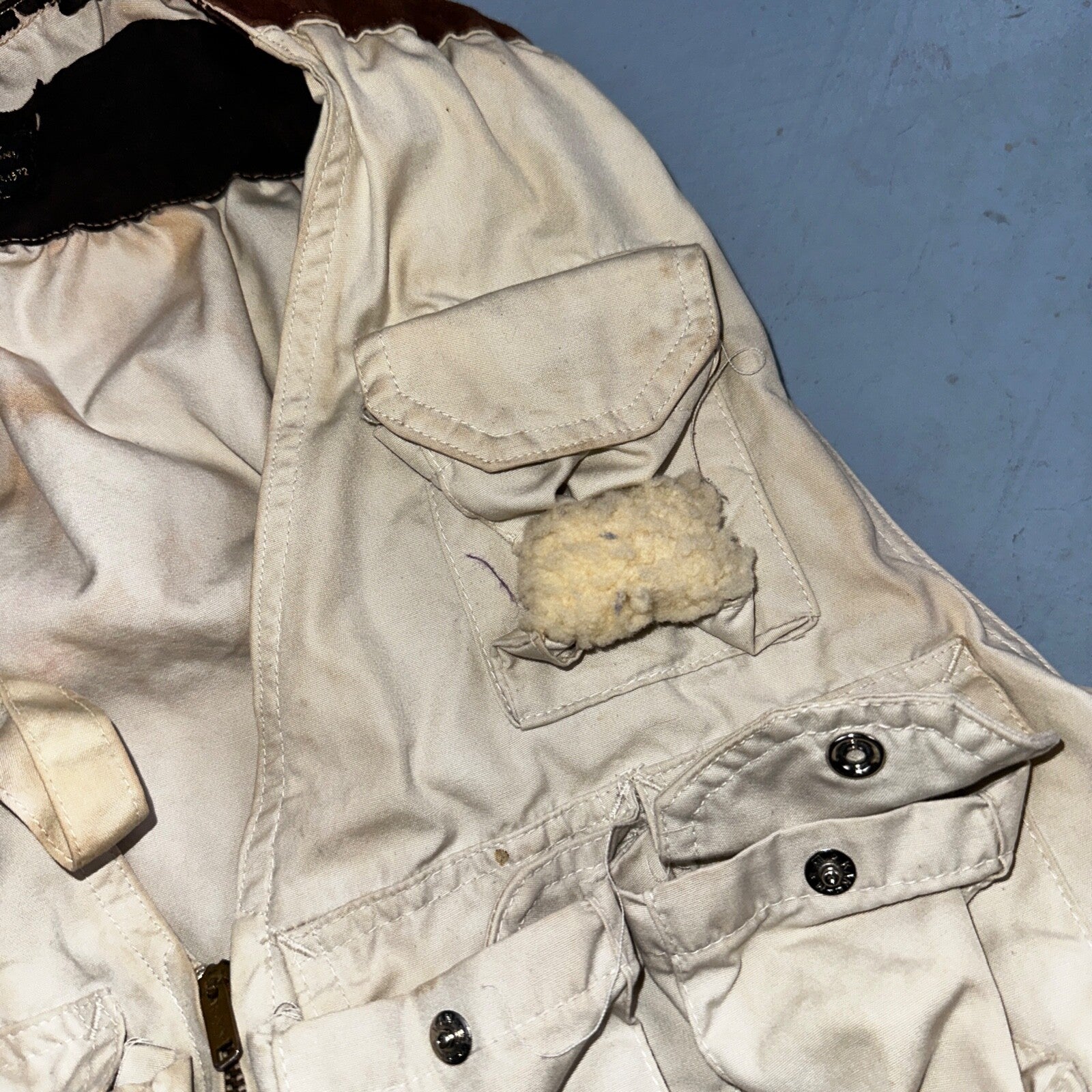 VTG Hurricane Fishing Vest Men's Size L Beige Sleeveless Zip-Up 100% Cotton 70s