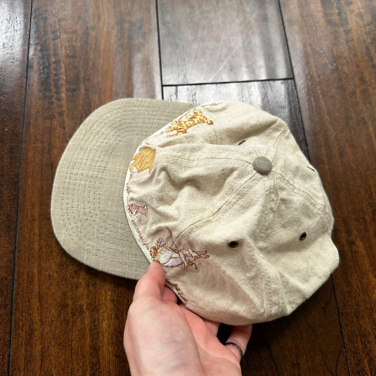 Disney Winnie Pooh and Friends Piglet VTG Hat Cap Snapback 90s USA Beige