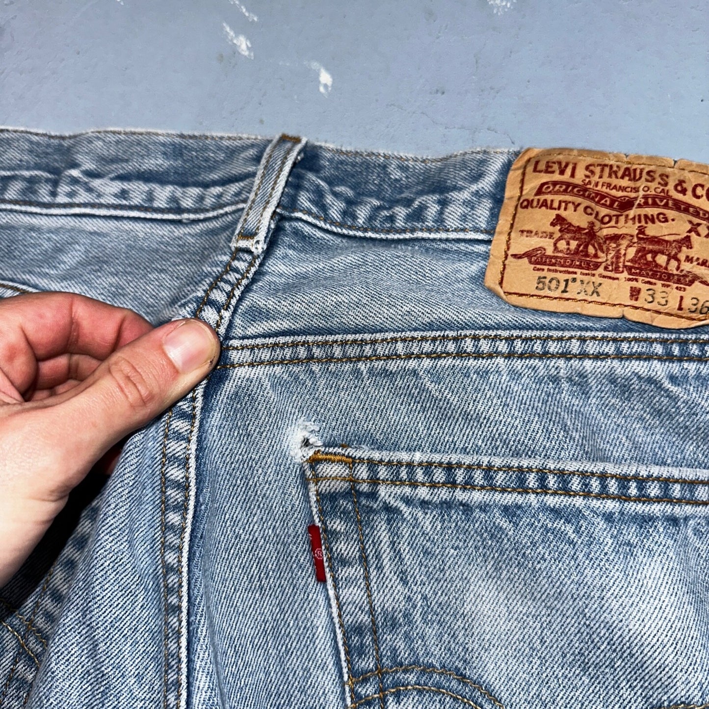 Levis 501 Vintage Y2K XX Straight Leg Jeans 33x36 Light Wash 2000s Act 31x31