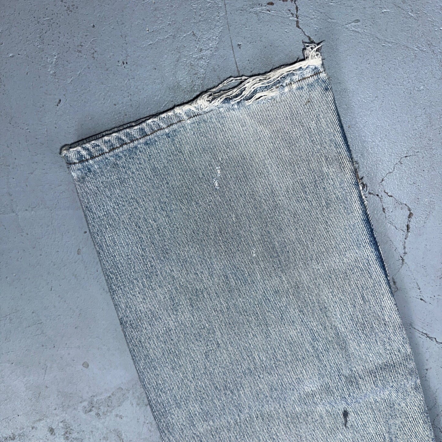 Levis 501 Vintage 90s USA XX Straight Leg Jeans Blue Light Wash 34x36 Act 31x31