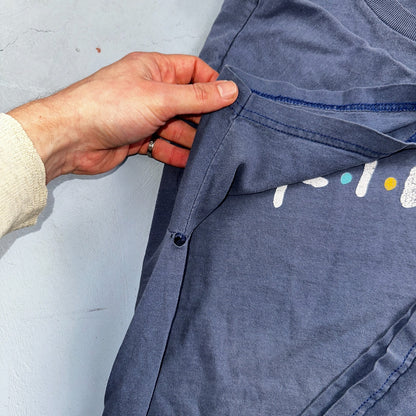 Friends 90s Promo VTG T Shirt TV Show Y2K FOTL Simple Title Screen Logo Sitcom