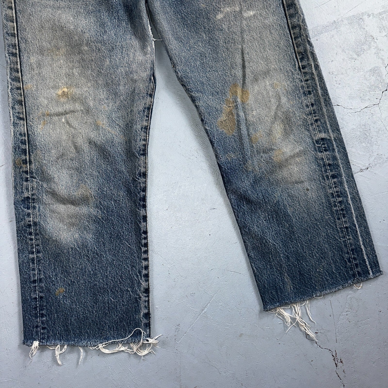 Levis 501 Vintage 80s USA XX Straight Leg Jeans Blue Light Wash Act 32x24 Capri