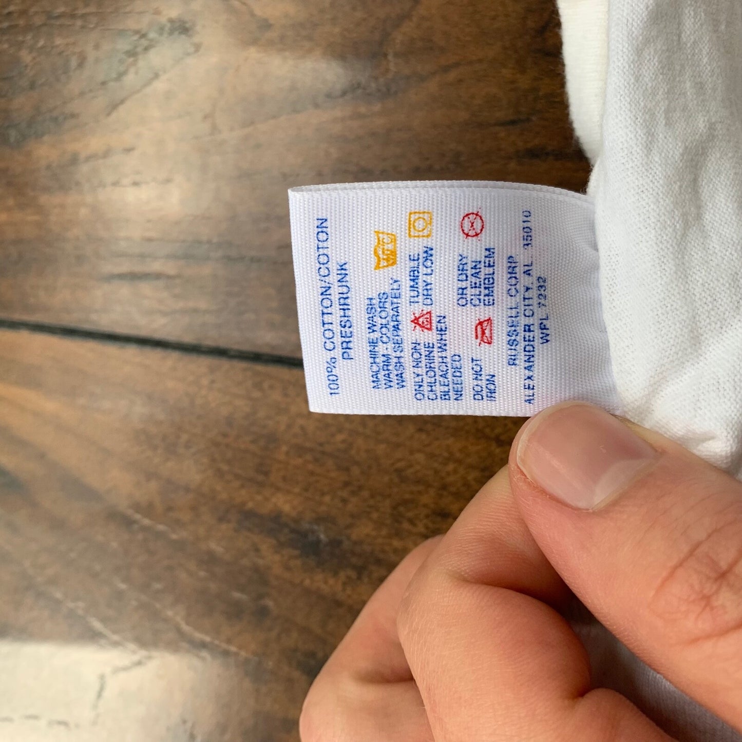 Only Person Knows Whats Going On Vintage T Shirt Humor Funny Adult Rap Quote 