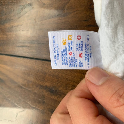 Only Person Knows Whats Going On Vintage T Shirt Humor Funny Adult Rap Quote 