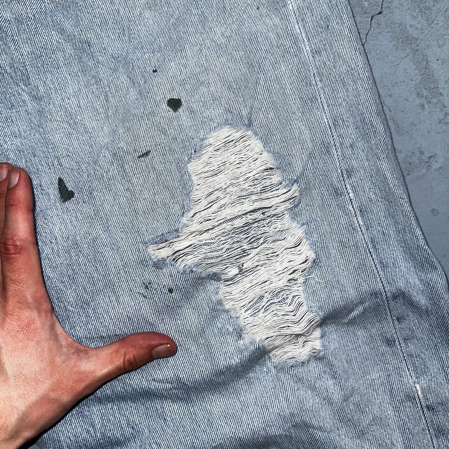 Levis 501 Vintage Y2K XX Straight Leg Jeans Rips Blue Light Wash 46x32 Act 42x28