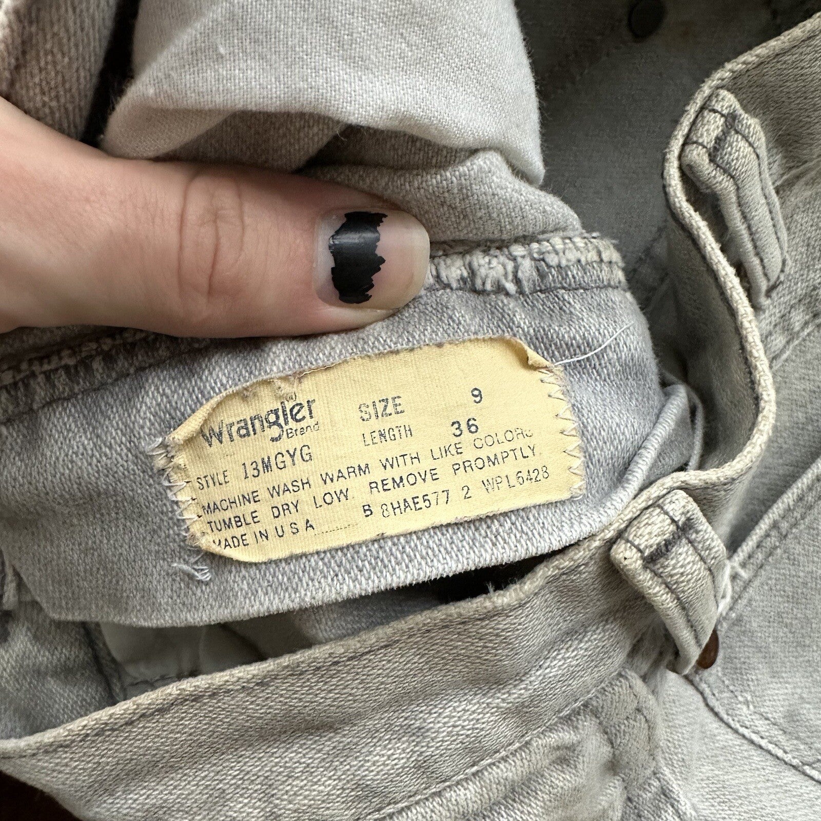 Vtg Wrangler COWBOY Jeans Womens 9 27x29 Gray Denim 13MGYG Pants USA 70s Scovill