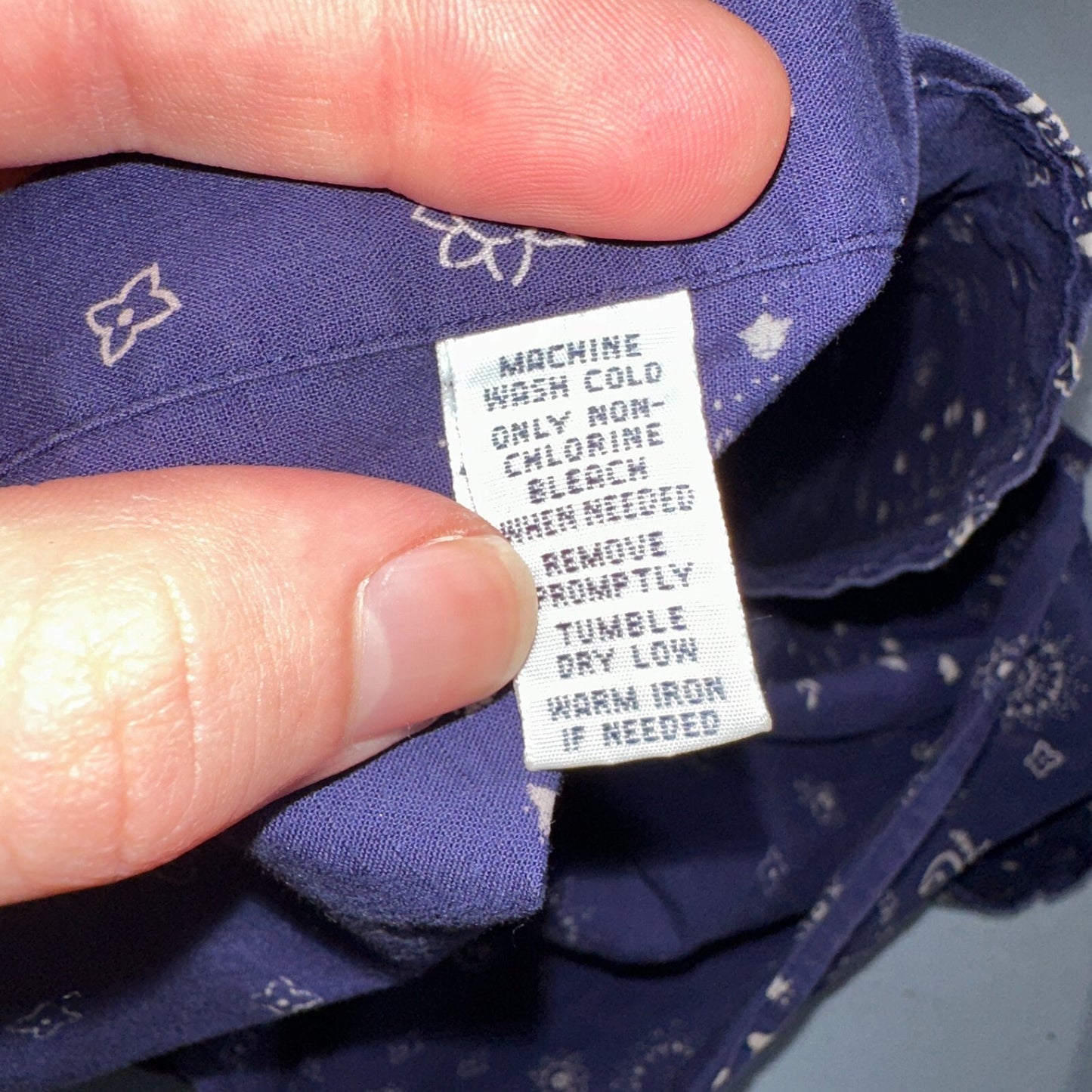 Ralph Lauren Custom Fit Paisley Navy Blue Geometric Pattern M Sleeve Button Up