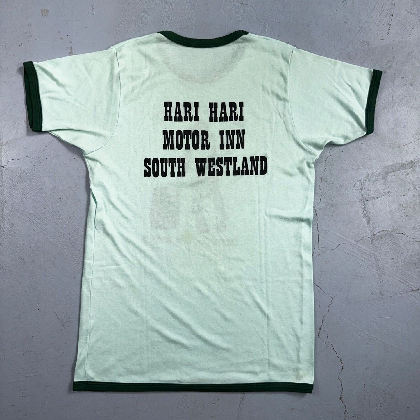 Hari Hari Motor Inn VTG T Shirt Funny Drinking Alcohol Joke Humor Barrel 70s