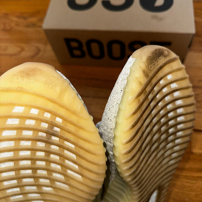 Adidas Yeezy Boost 350 V2 Low Light Size 11 With Box Lightly Worn White