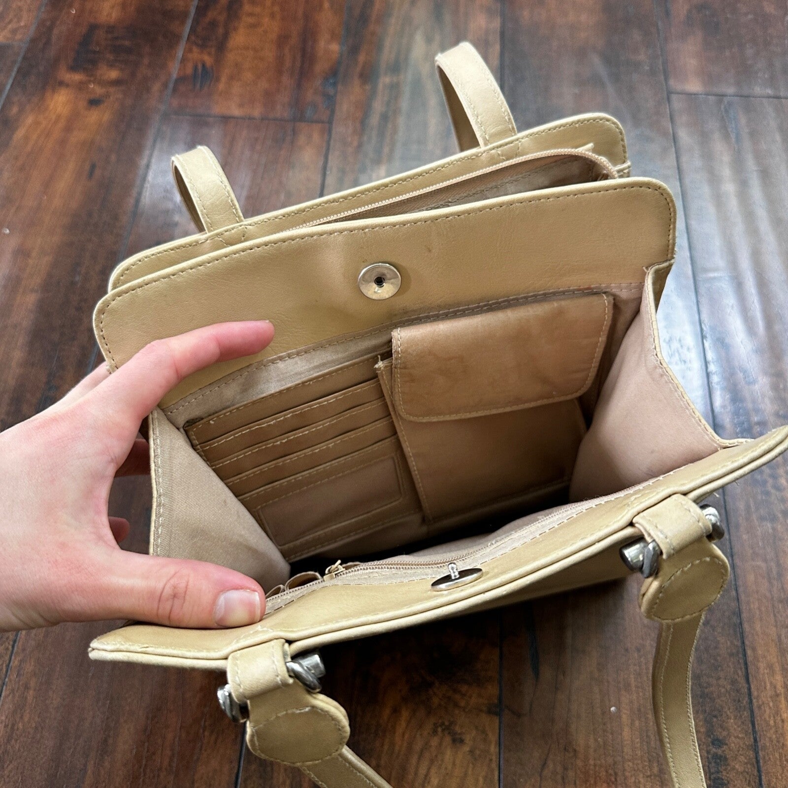 Women’s Crossbody Bag Medium Pockets Purse Golden Yellow Color VTG 1980s 80s