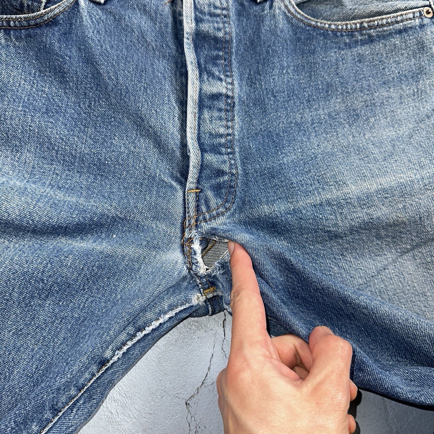 Levis 501 Vintage 80s Redline Selvedge USA XX Jeans Med Wash 35x38 Act 32x33