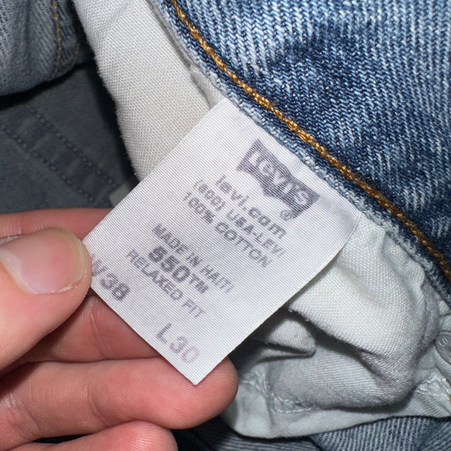 VTG Levi’s 550 Relaxed Fit Jeans Men’s 38x30 Blue Denim Pants 37x26 Hemmed