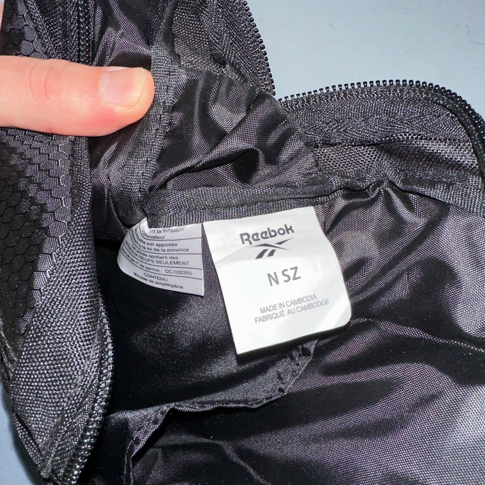 REEBOK Cosmos Crossbody Sling Bag Back Pack Black Pink Lightweight NWT