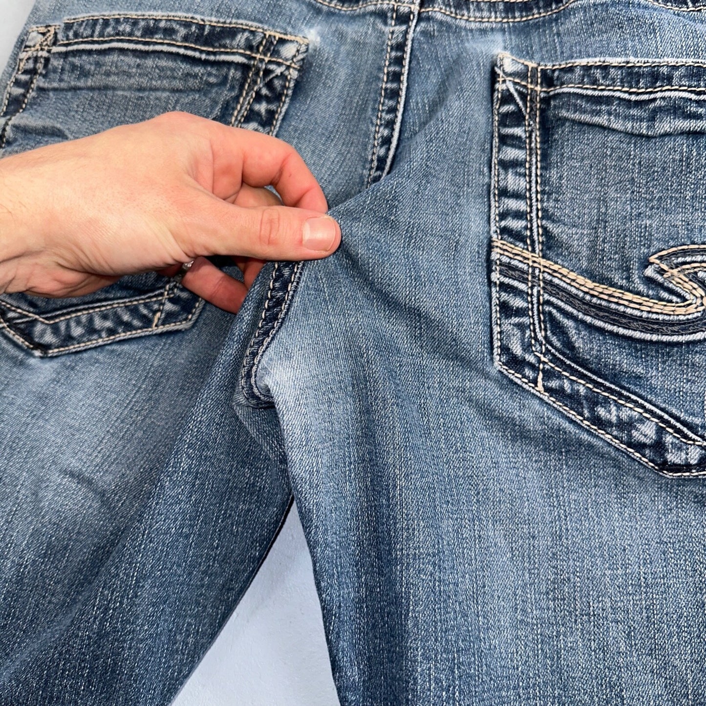 Silver Jeans Mens 34x30 Eddie Blue Denim Stretch Straight 5 Pocket Whiskering