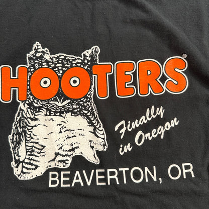 Hooters Beaverton Oregon Long Sleeve Y2K VTG T Shirt Tacky Black PDX Graphic