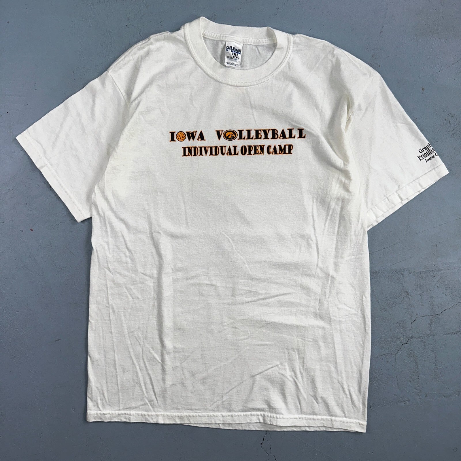 Iowa Hawkeyes Volleyball VTG T Shirt Camp White Graphic Sports Large Fun