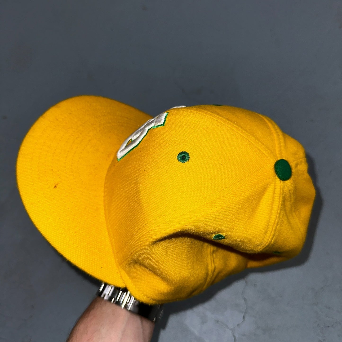 Nike True University of Oregon Hat UO Fitted Yellow Green Baseball Cap Ducks M/L