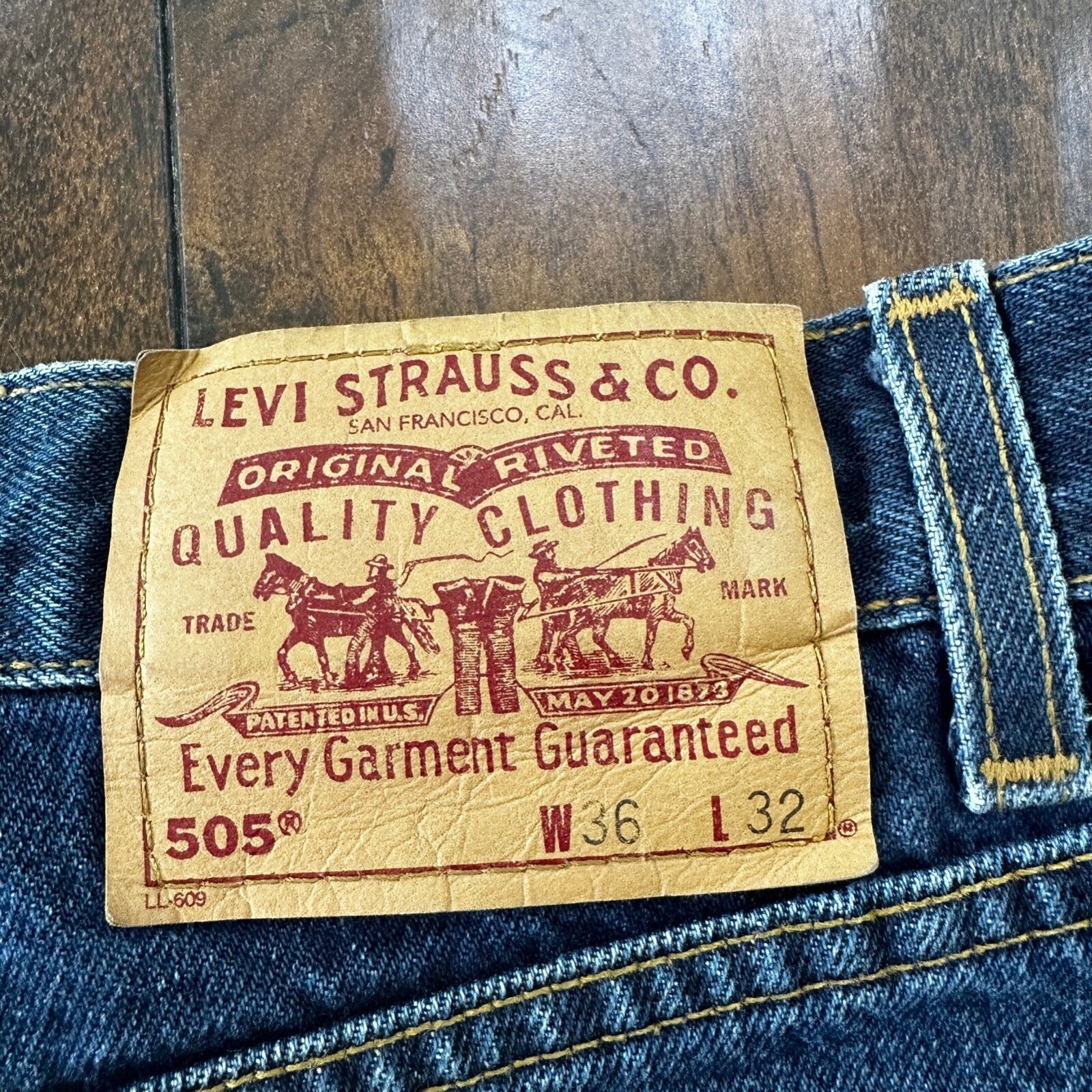 Levis 505 Vintage 90s Straight Leg XX Mexico Jeans 36x32 Med Wash 34x31