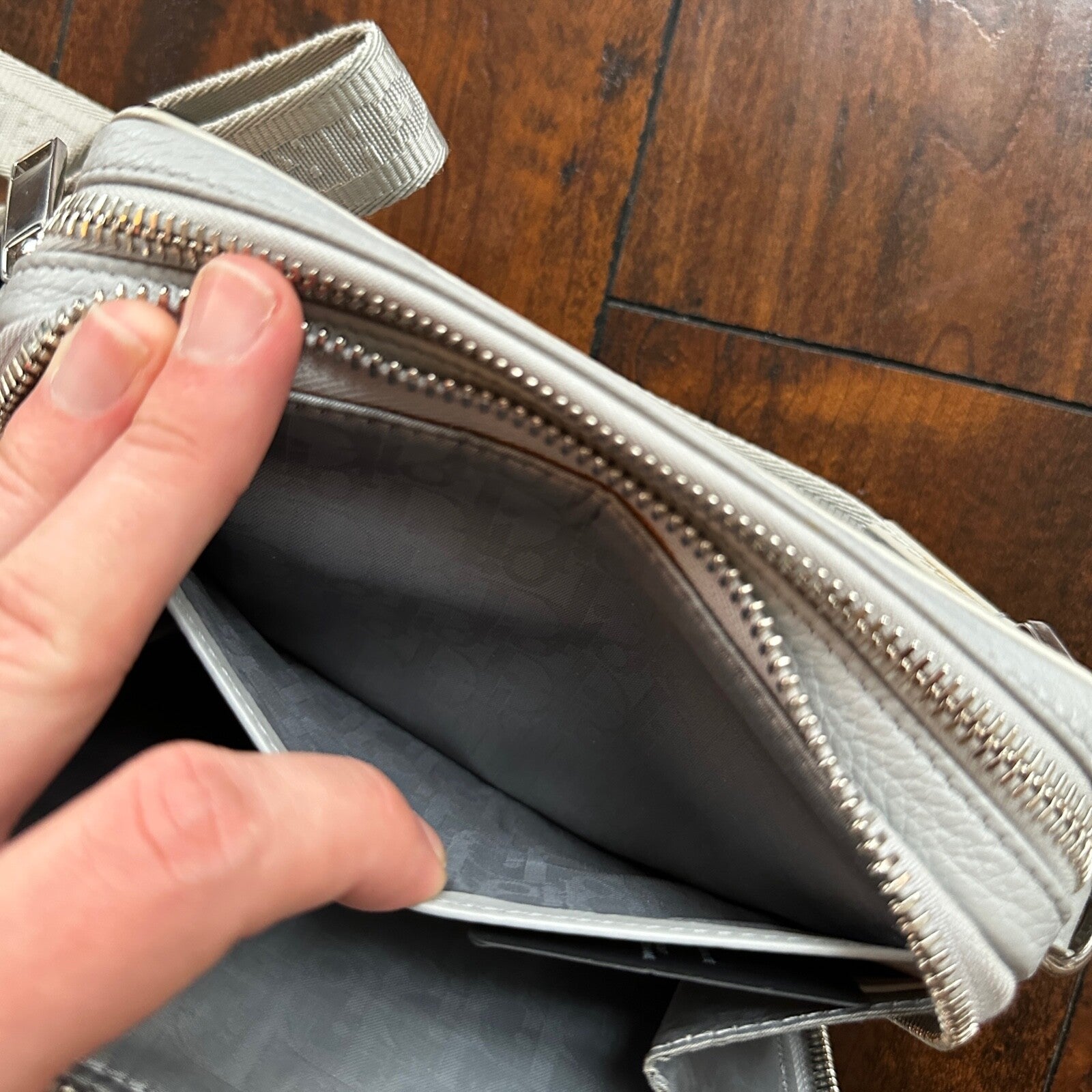 Nike Air Dior Jordan Wings Logo Grey Logo Small Rare Shoulder Bag 100% Authentic