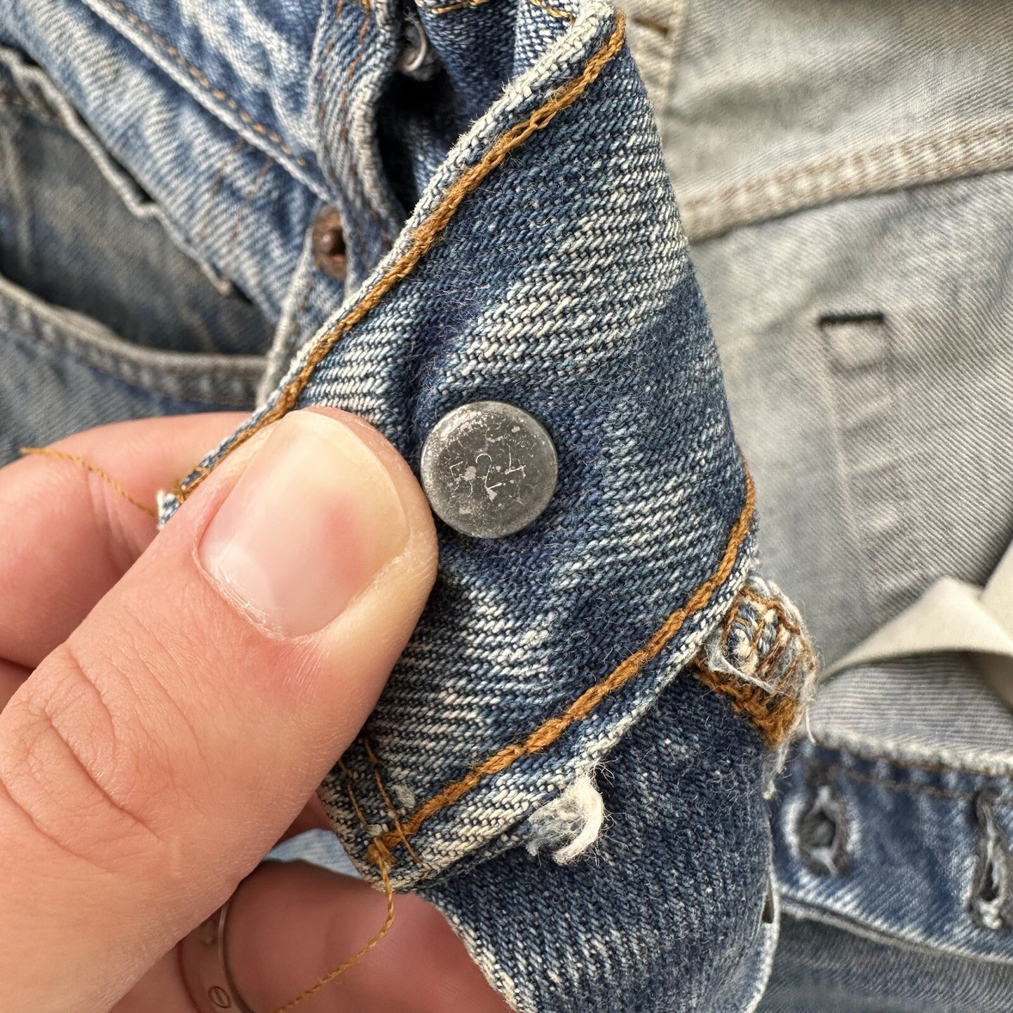 Levis Vintage 80s Redline Selvedge USA 501 Light Wash Jeans 70s 31x36 Act 28x31