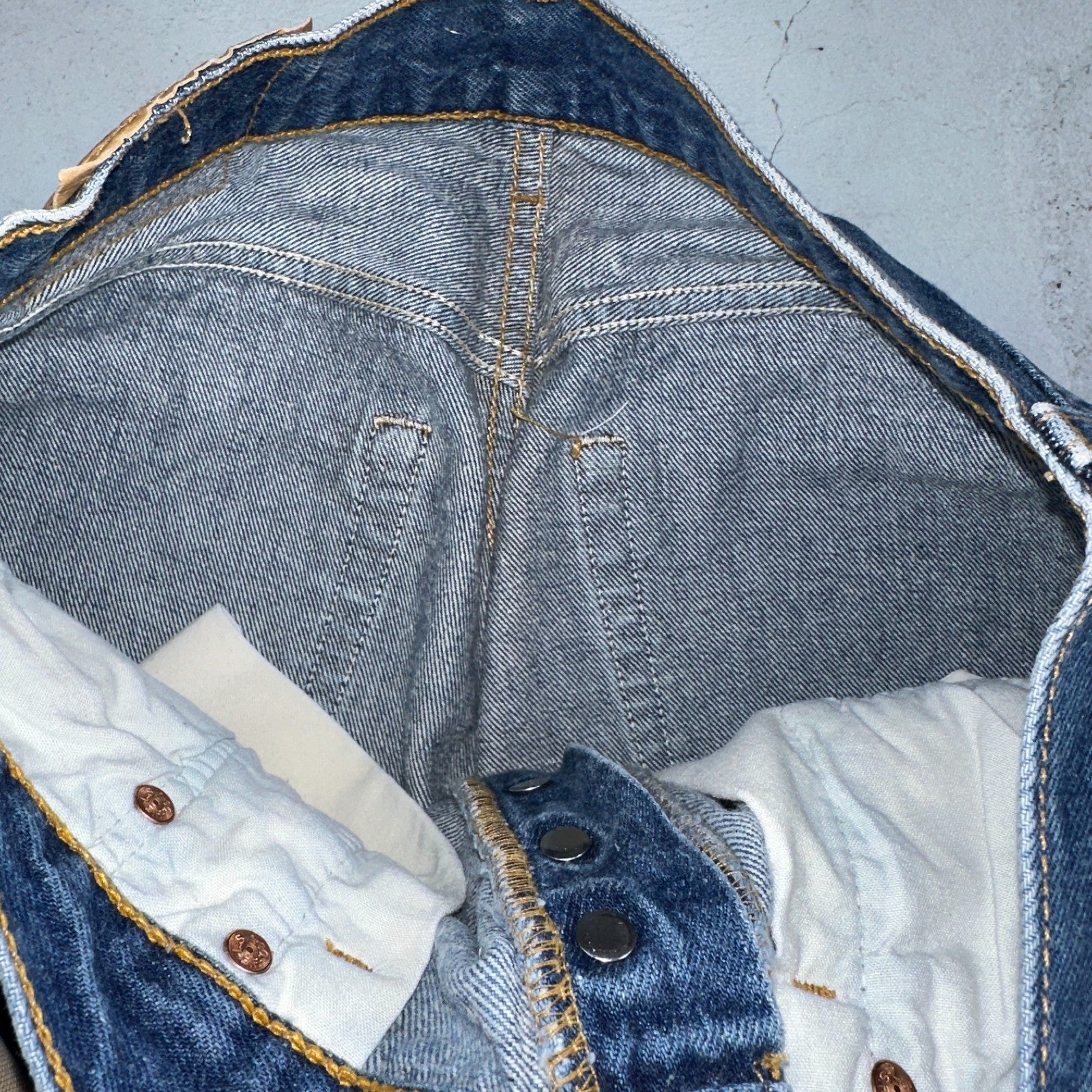 Levis 501 Vintage 90s USA XX Straight Leg Jeans Blue Med Wash 32x33 Act 29x29