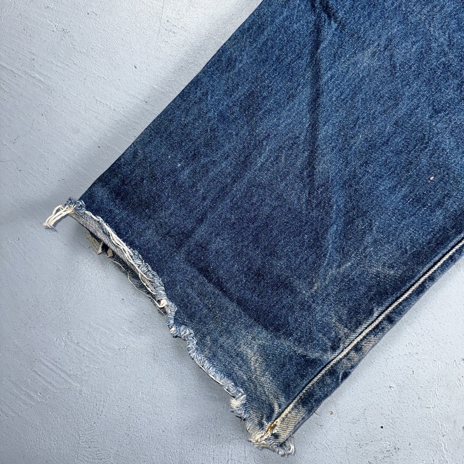 Levis 501 Vintage 80s Redline Selvedge USA XX Jeans Med Wash 48x30 Act 44x25