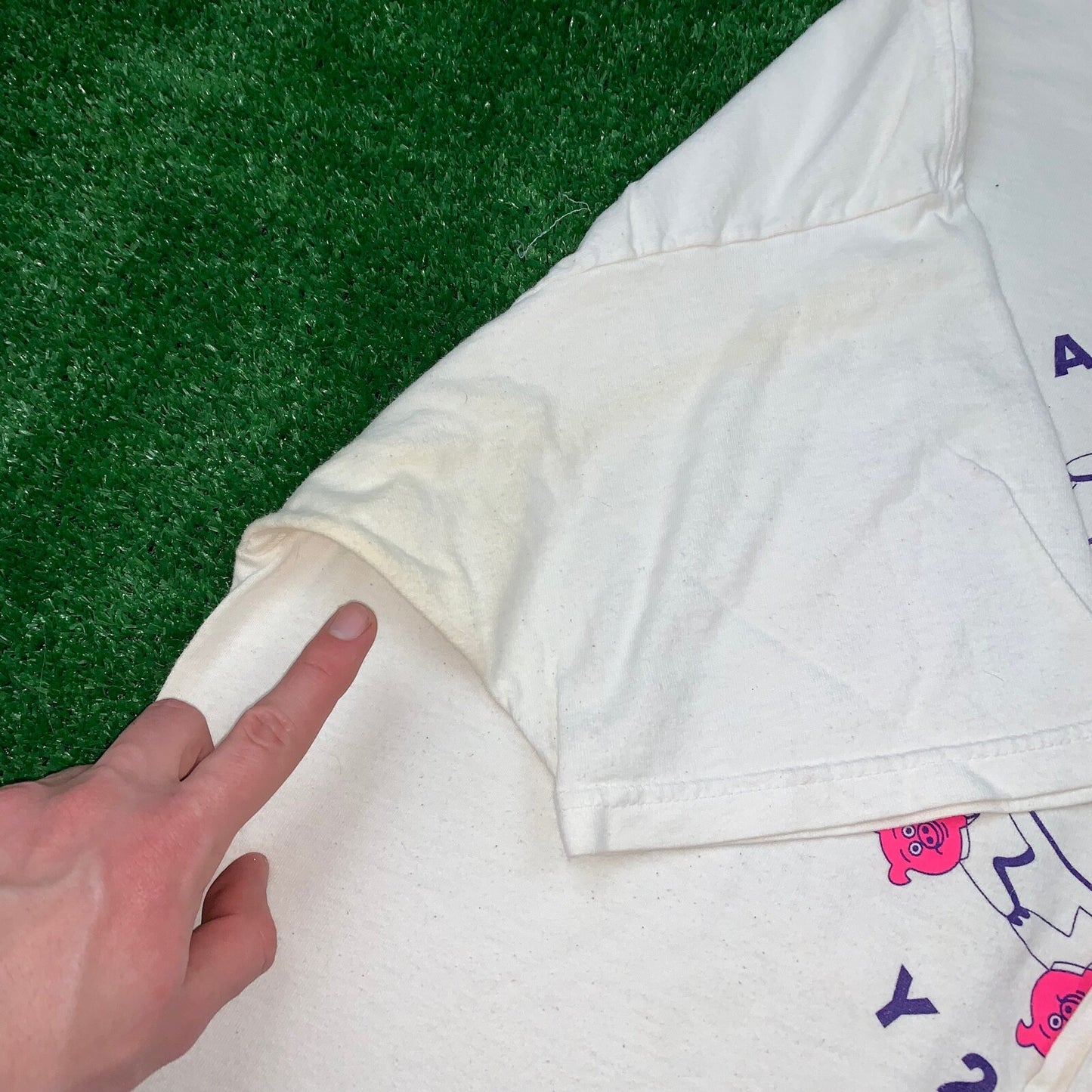 Pig Roast Vintage T Shirt June 24 2000 Funny Cartoon Love Bacon Food Y2K 90s