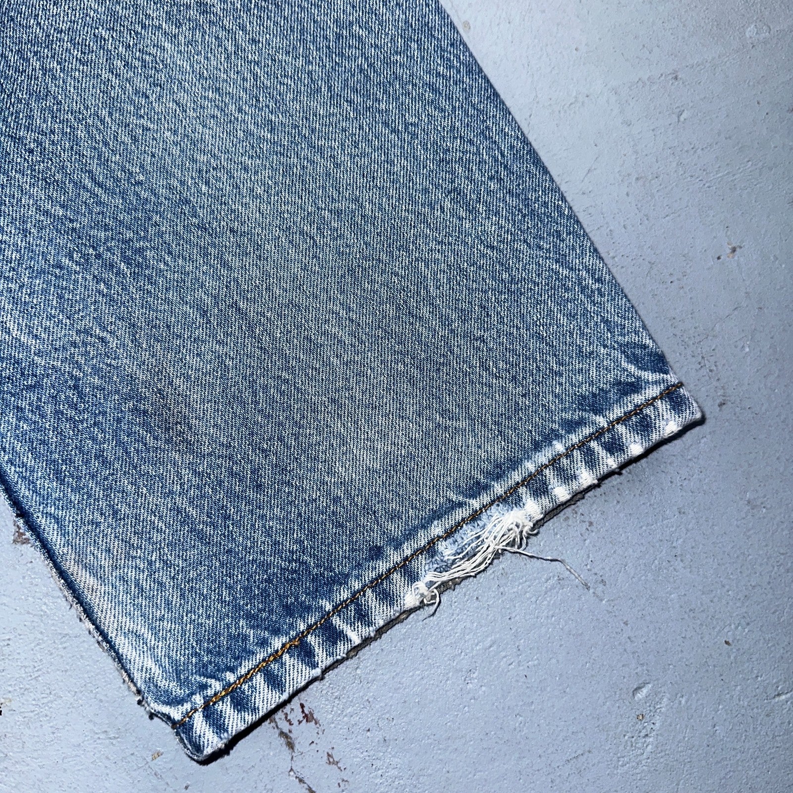 Levis 501 Vintage Y2K 90s XX Straight Leg Jeans Blue Light Wash 33x34 Act 30x31