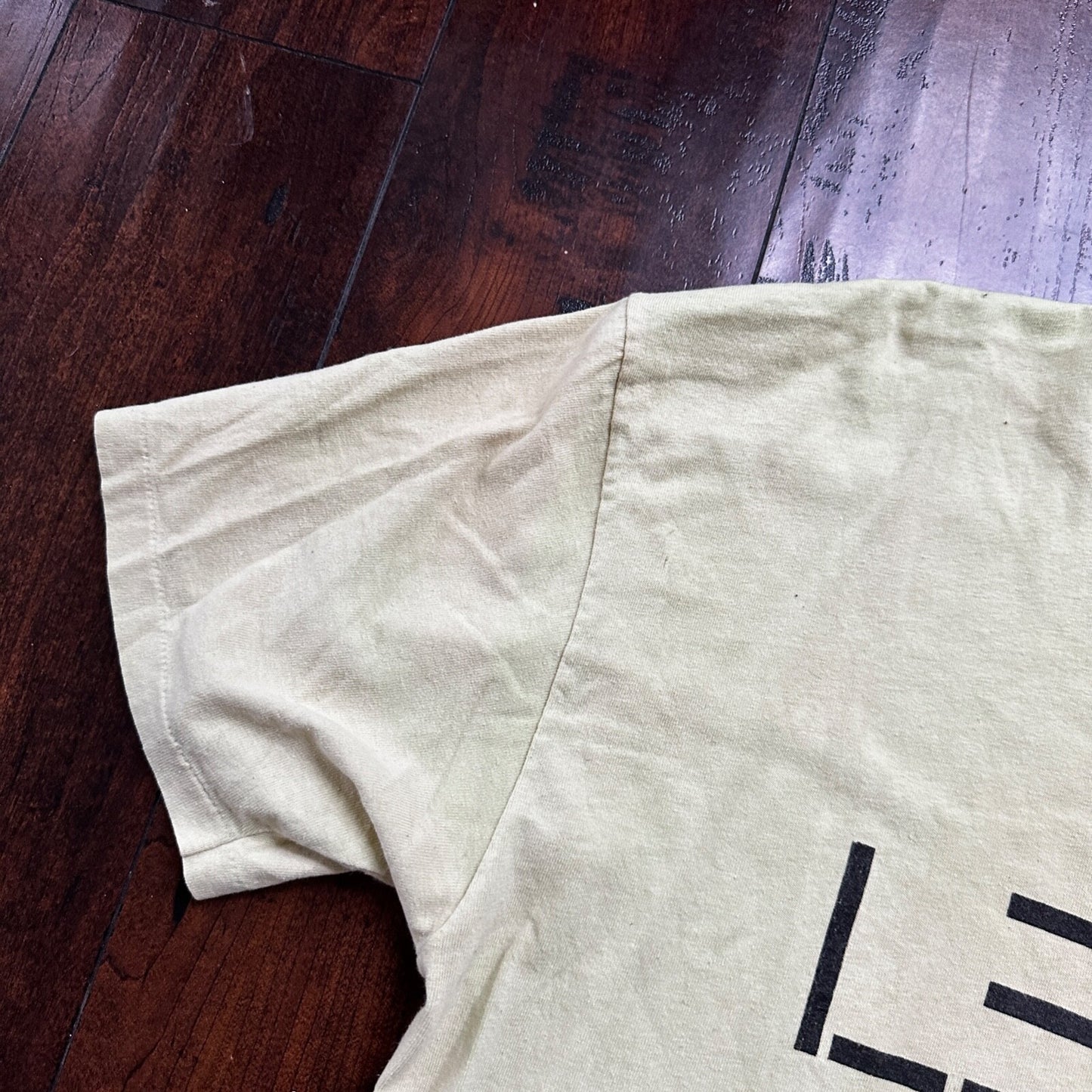 Leslie Rare 1980s Vintage T Shirt Green/Yellow Faded Single Stitch Rap Promo