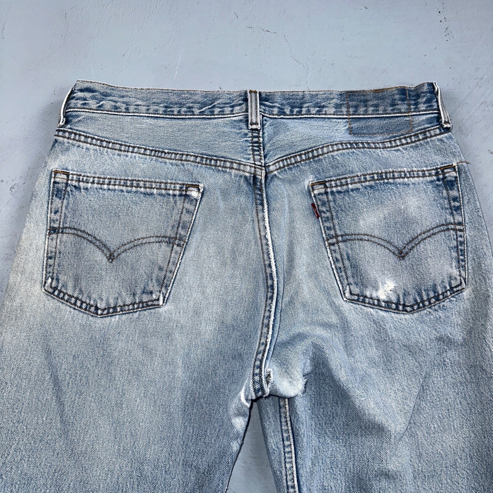 Levis 501 Vintage 90s USA XX Straight Leg Jeans Blue Light Wash 34x34 Act 32x33