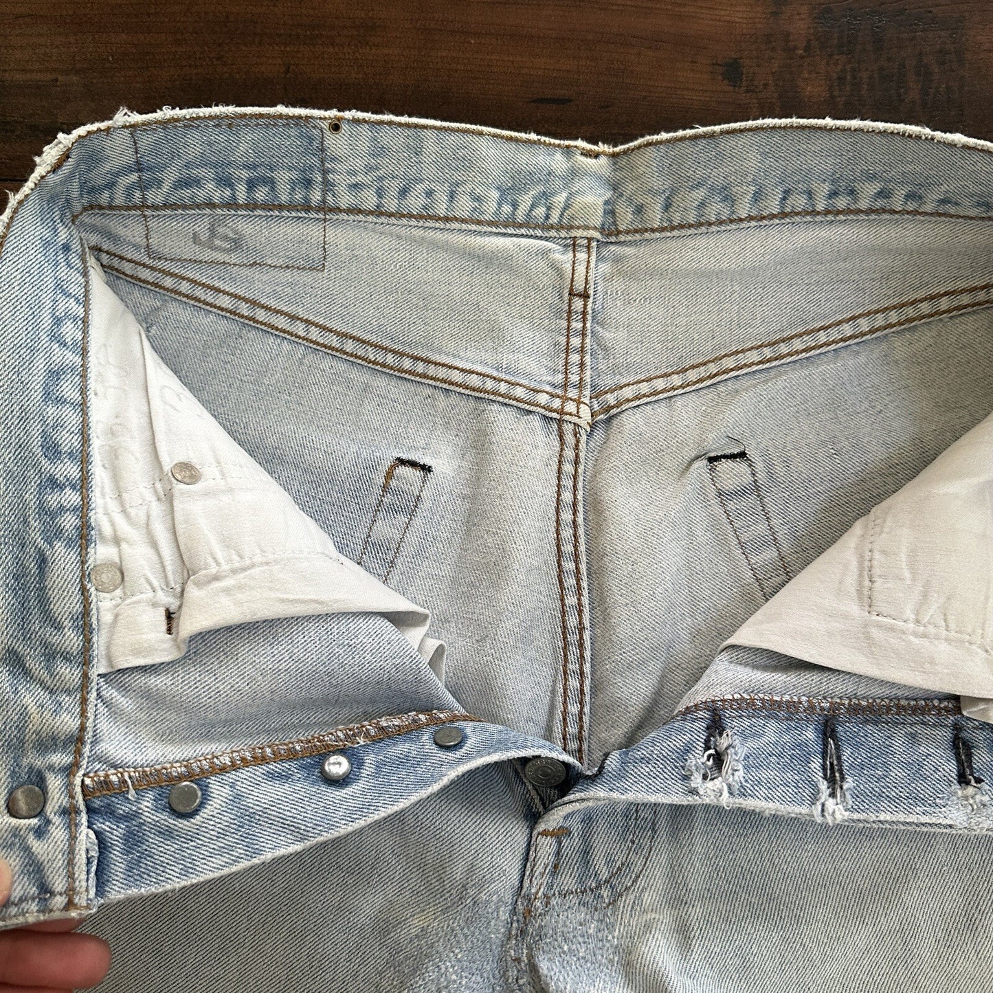 Levis Vintage 80s Redline Selvedge USA 501 Light Wash Blue Jeans 70s Act 29x33