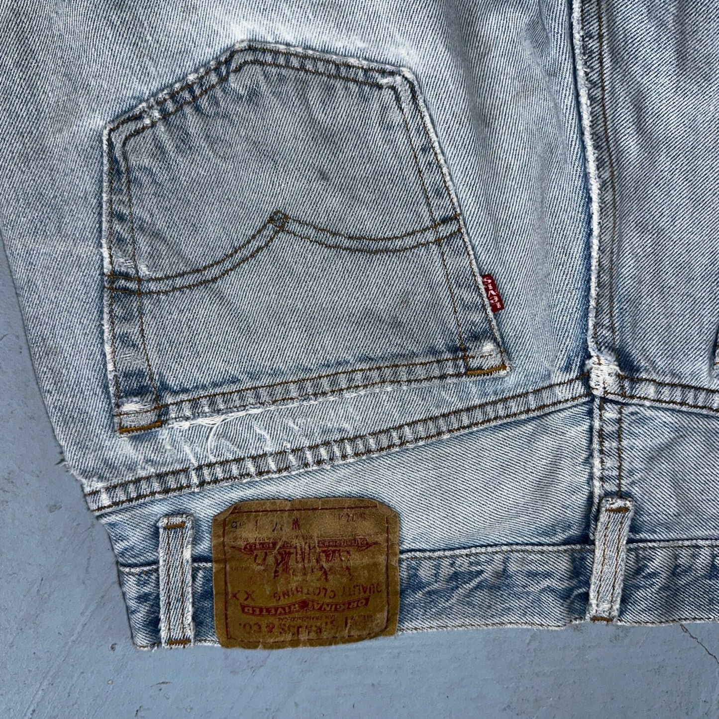 Levis 501 Vintage 90s USA XX Straight Leg Jeans Blue Light Wash 34x36 Act 31x31