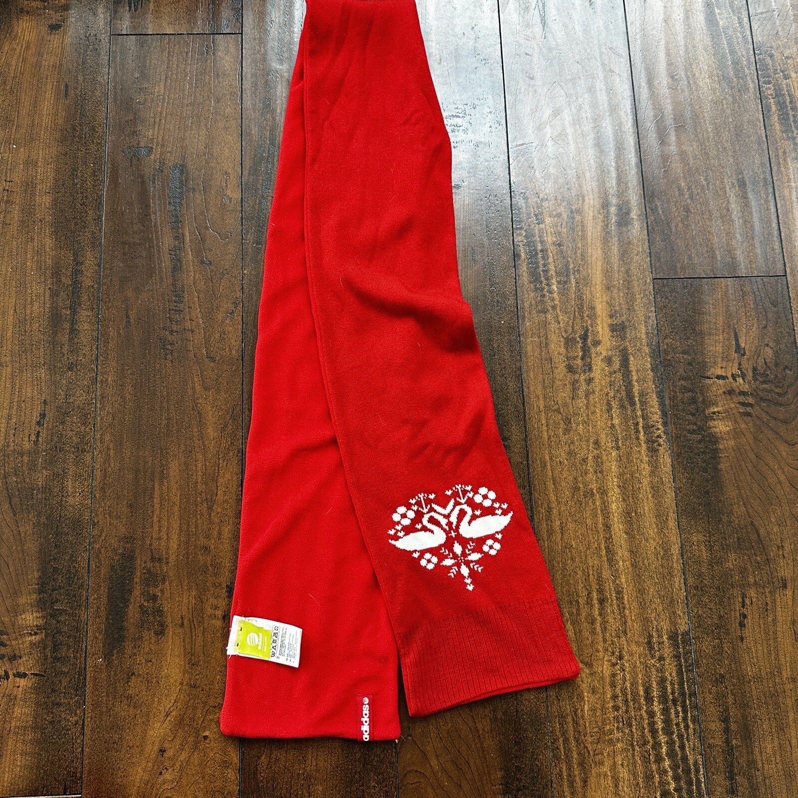 VTG Adidas Scarf Beautiful Red Colors Neo Label Soft Sports Athletic Swans