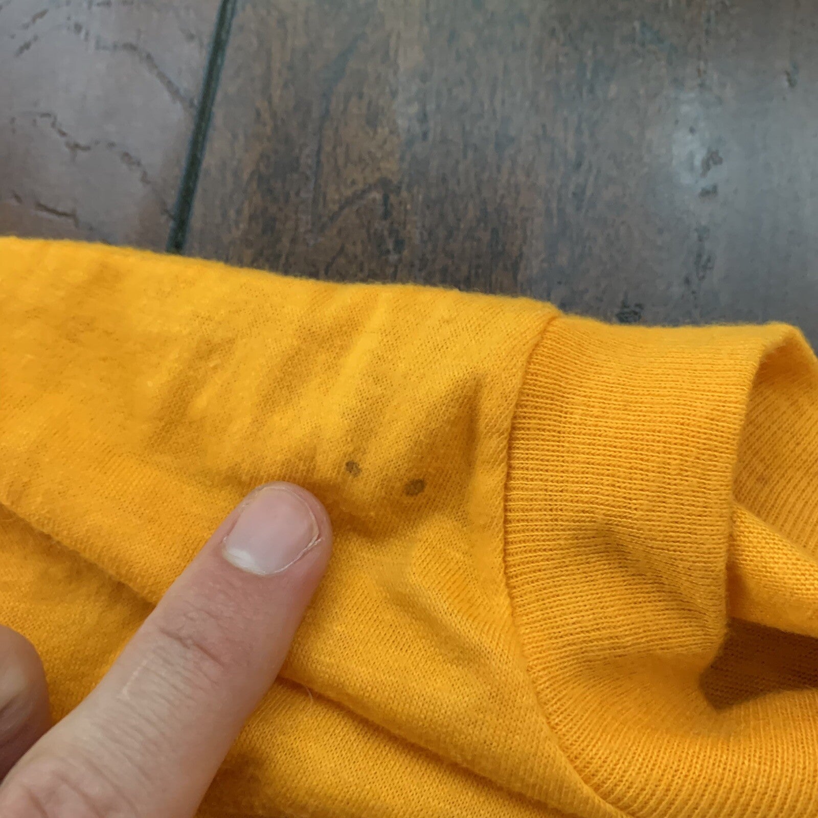 Love Giraffe Vintage Hanes T Shirt 80s 90s Gold Animals Wild Life Lions Rap Cool