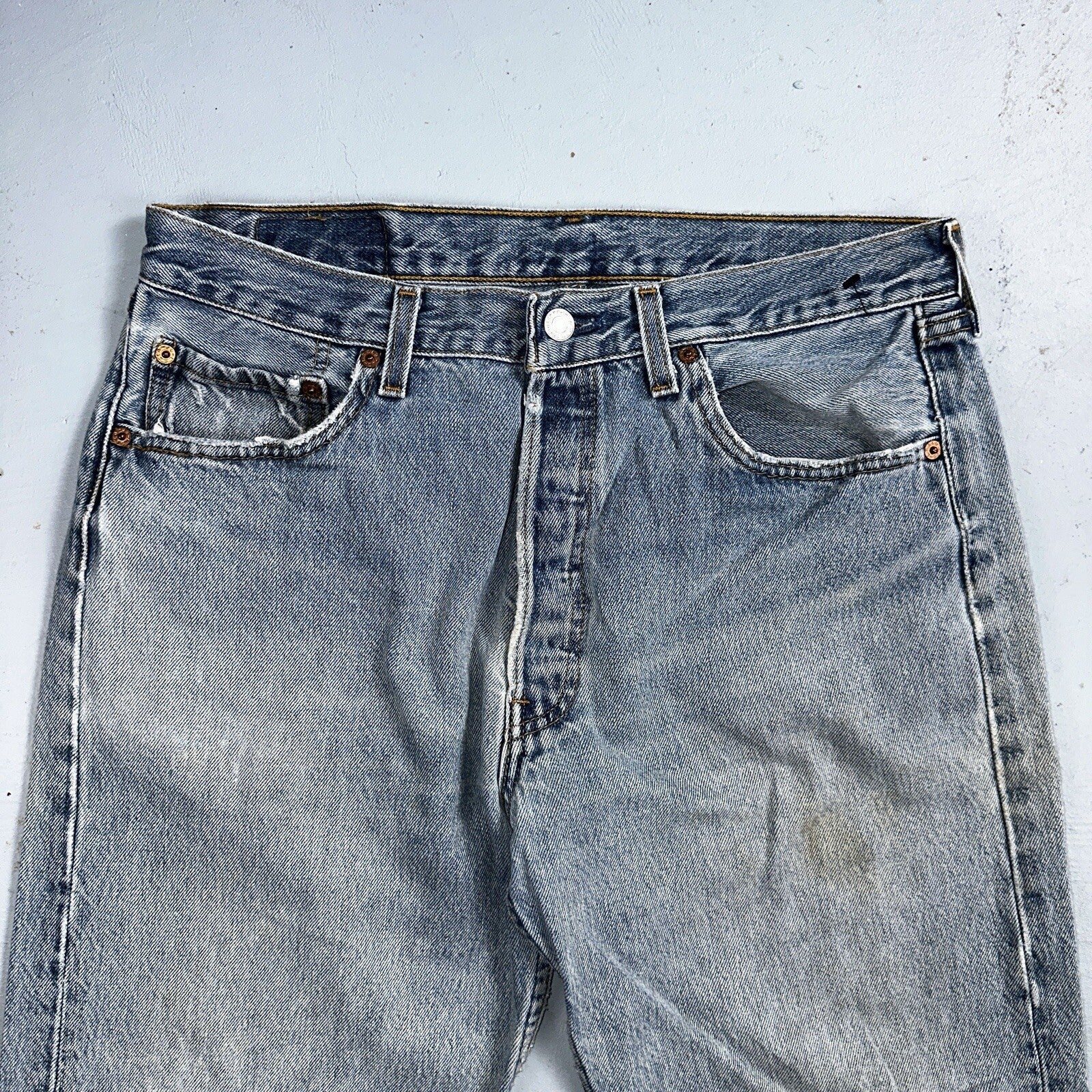 Levis 501 Vintage 90s USA XX Straight Leg Jeans 34x34 Light Wash Act 31x32