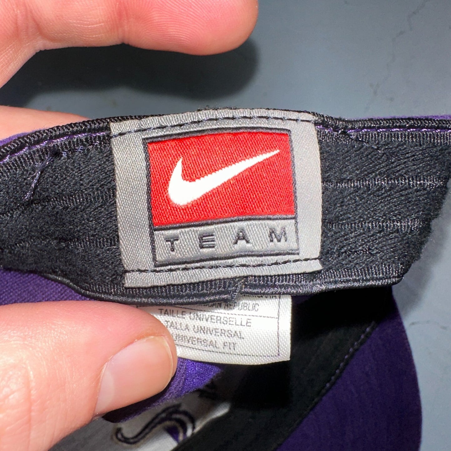 Nike VTG Washington Huskies Hat Cap Flex Fit Purple NCAA Team 90s Y2K