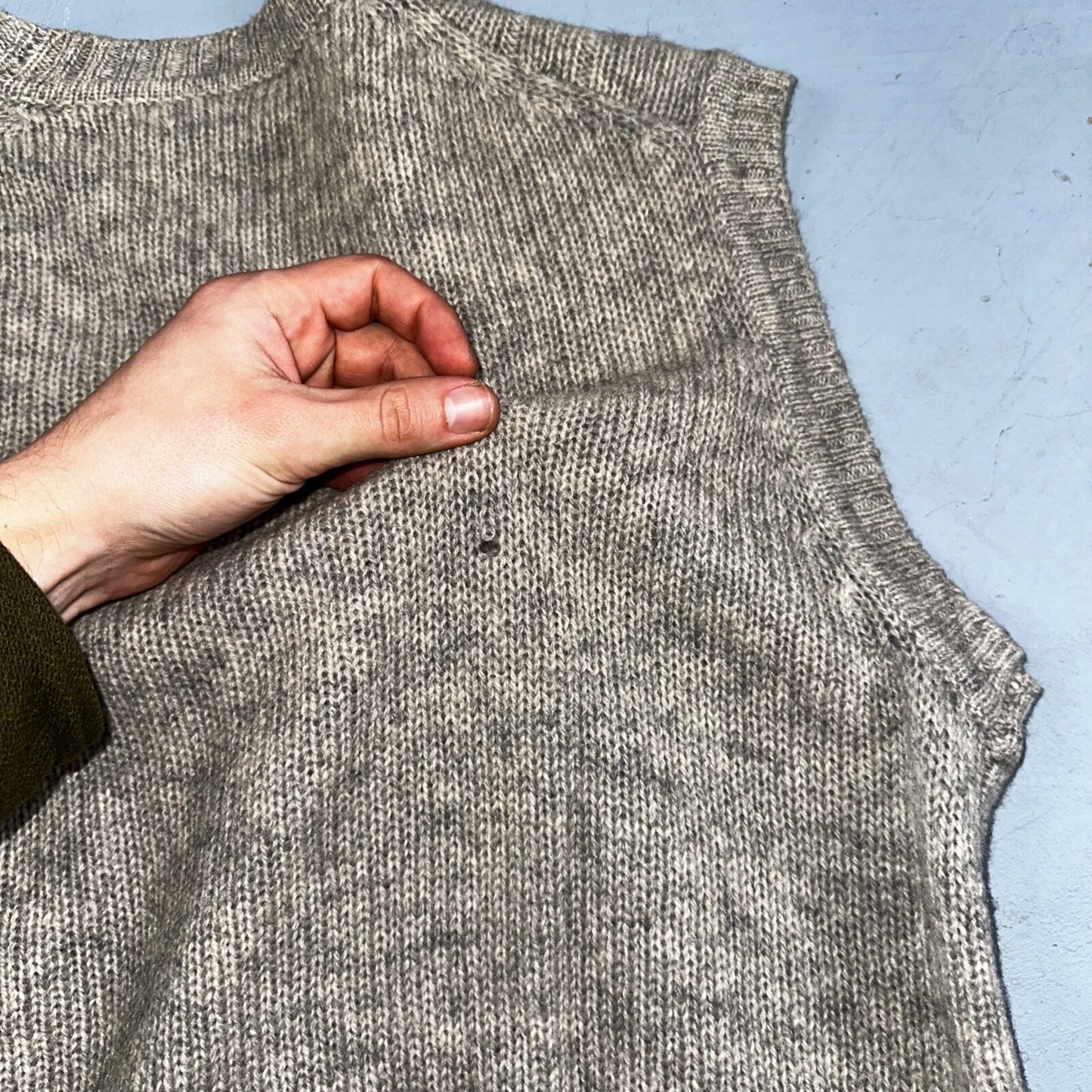 VTG Cranmore 100% Shetland Wool Mens Sweater Vest Size XL Gray Cable Knit Button