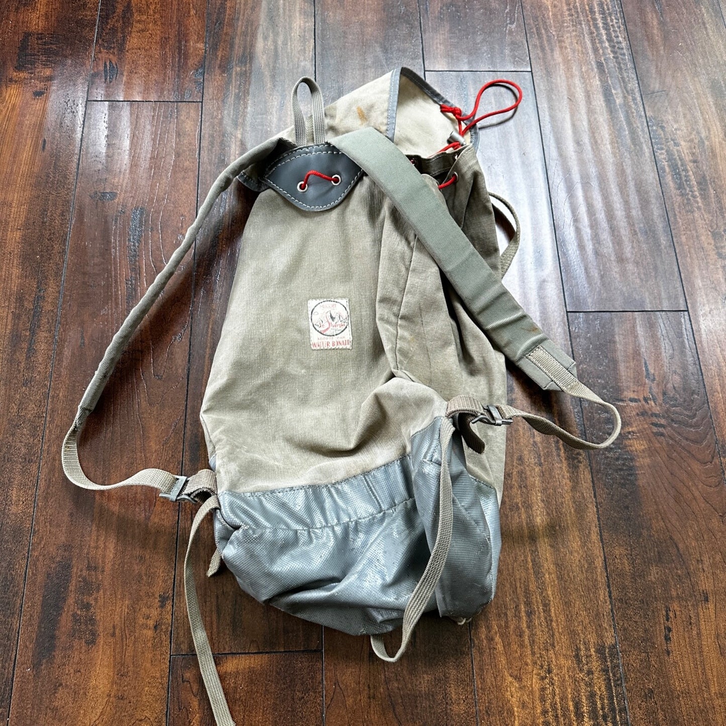 Millet Le Sherpa Mountain Hiking Rucksack Walter Bonatti 1950's Canvas Bag 50s