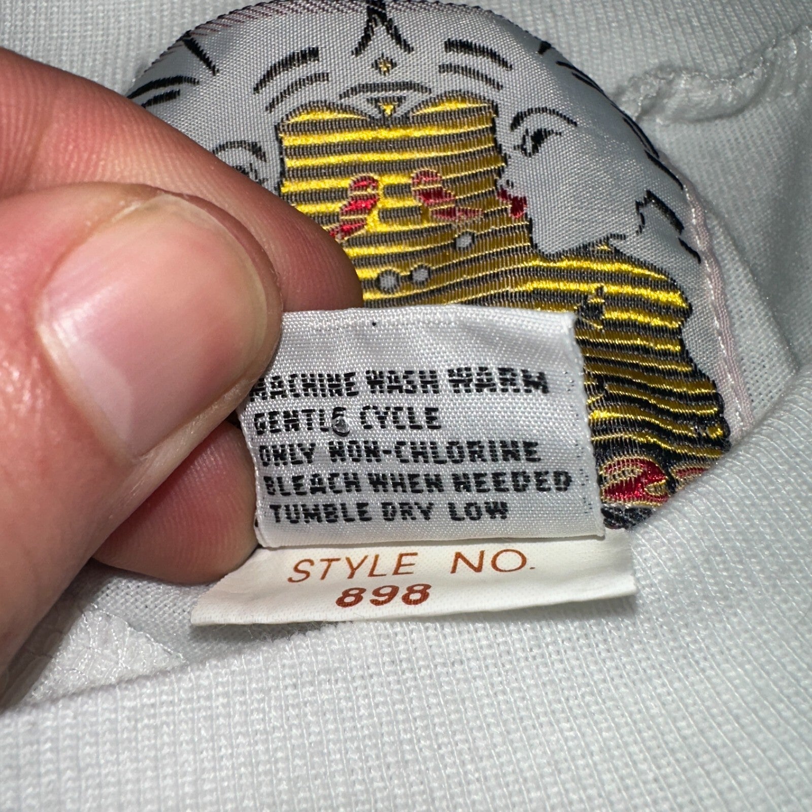 Madness Hot Girls VTG T Shirt Twin Medium 90s Black White Checkerboard Drama Art