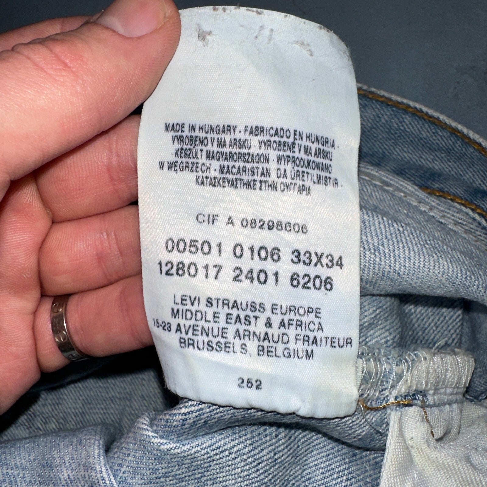 Levis 501 Vintage Y2K Hungary Straight Leg Jeans 33x34 90s Light Wash Act 31x32