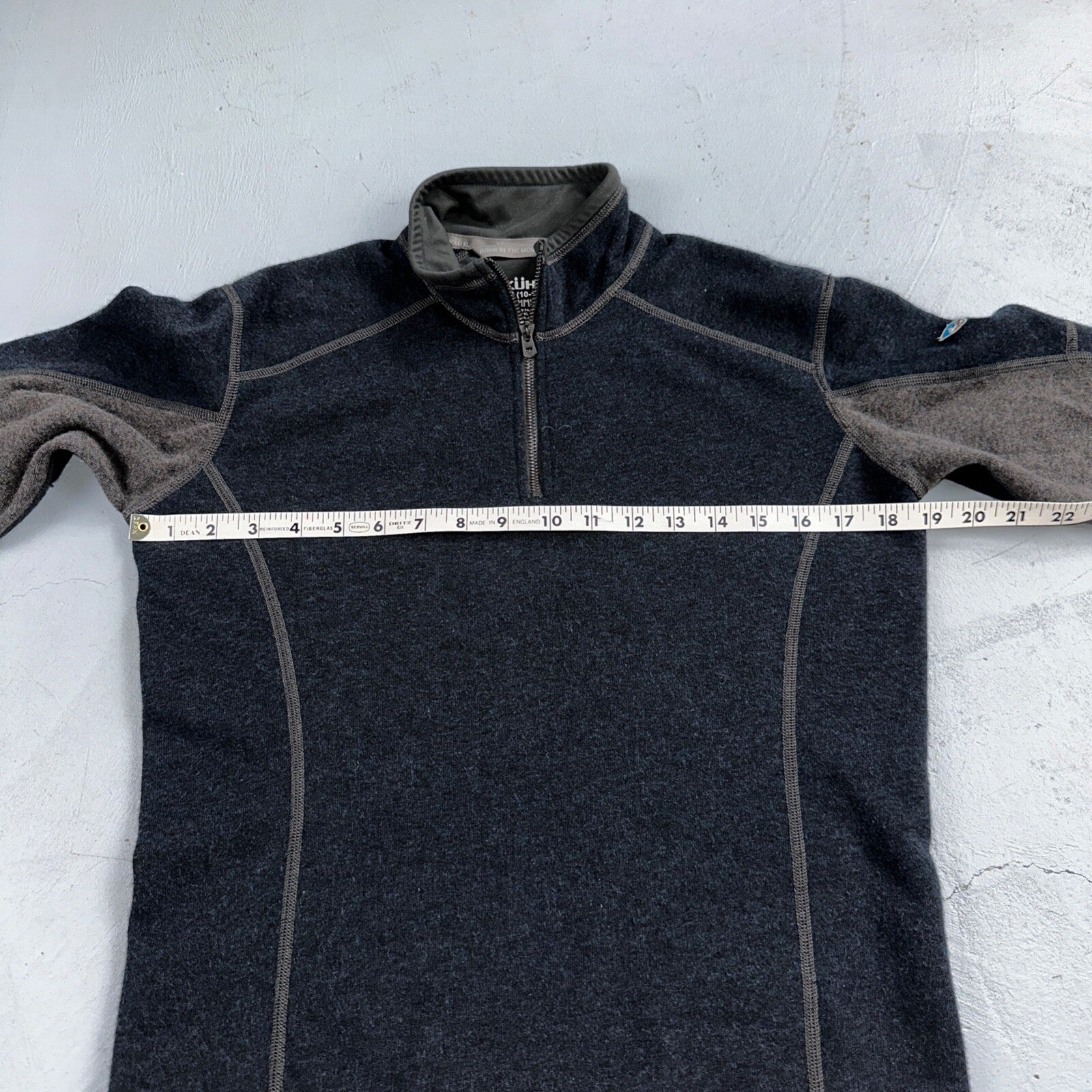 Kuhl Youth Size M (10-12) Navy Gray Kashmira Fleece Pullover Sweater Quarter Zip