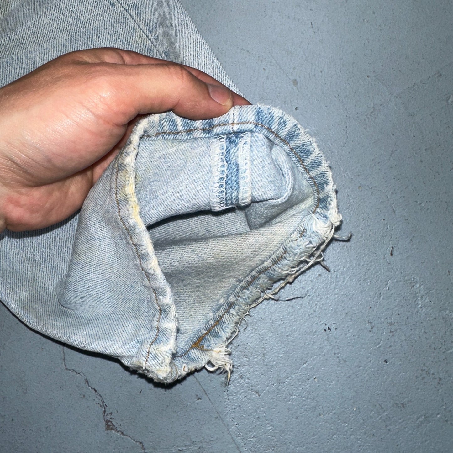 Levis 501 Vintage 90s USA XX Straight Leg Jeans Blue Light Wash 33x34 Act 30x32